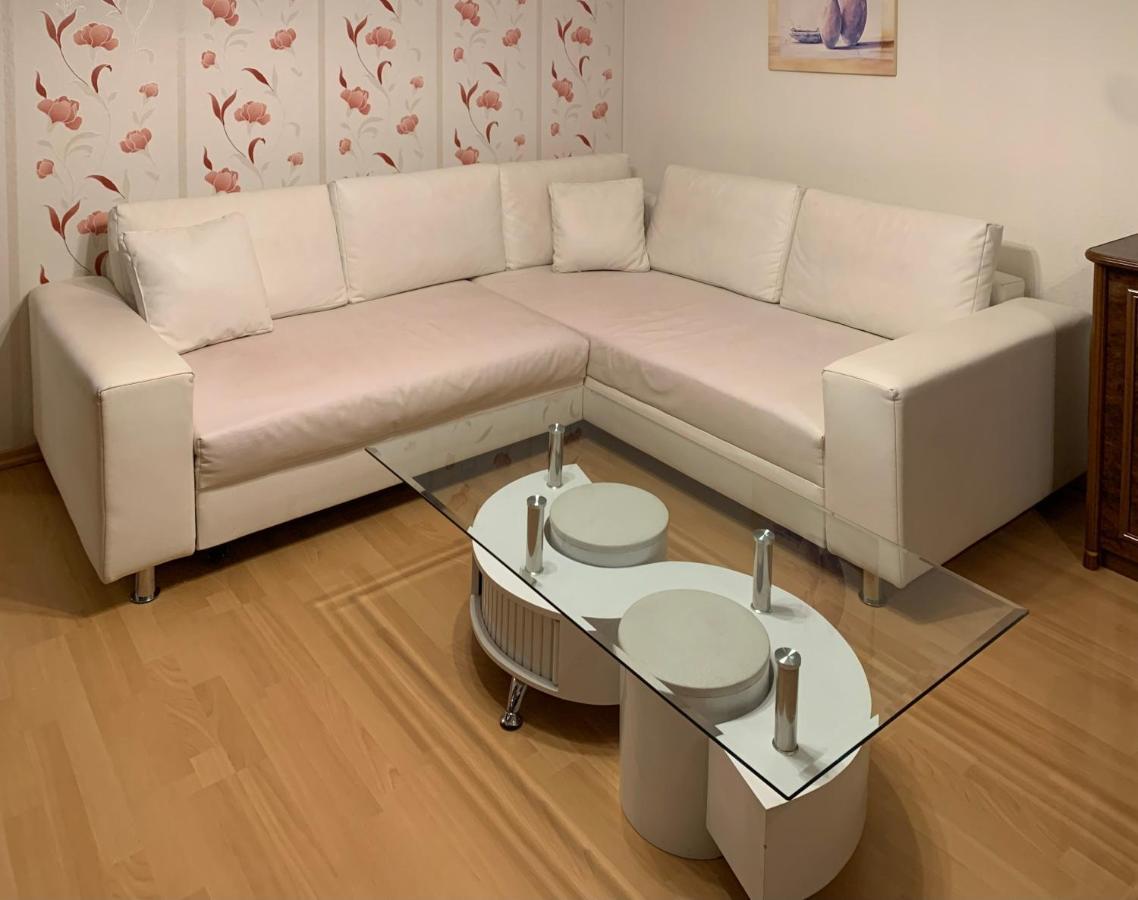 Ferienwohnung Kranichnest Нойбранденбург Екстериор снимка