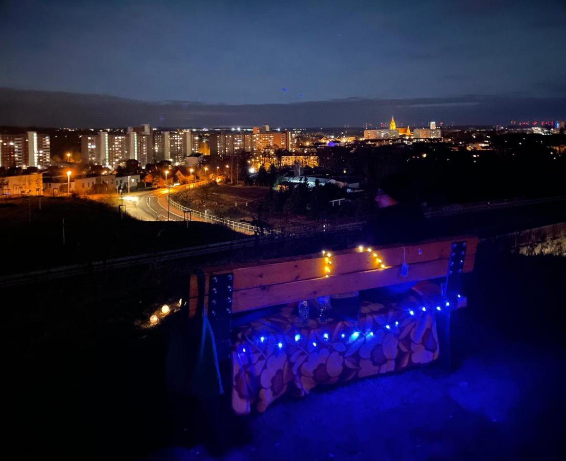 Ferienwohnung Kranichnest Нойбранденбург Екстериор снимка